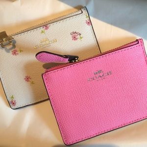 NWT 🌸COACH🌸 MINI SKINNY KEY & CARD HOLDER